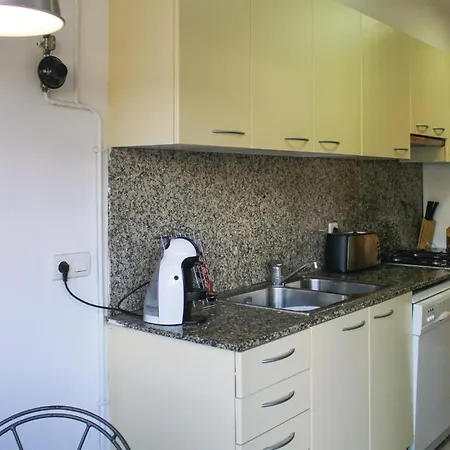 2 Bedroom Lovely In